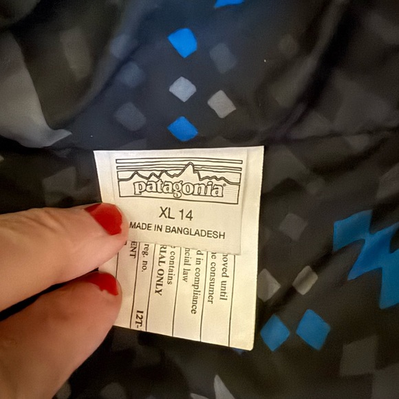 Patagonia Winter Coat Reversible Kids Puffer Jacket Size XL - Picture 4 of 4